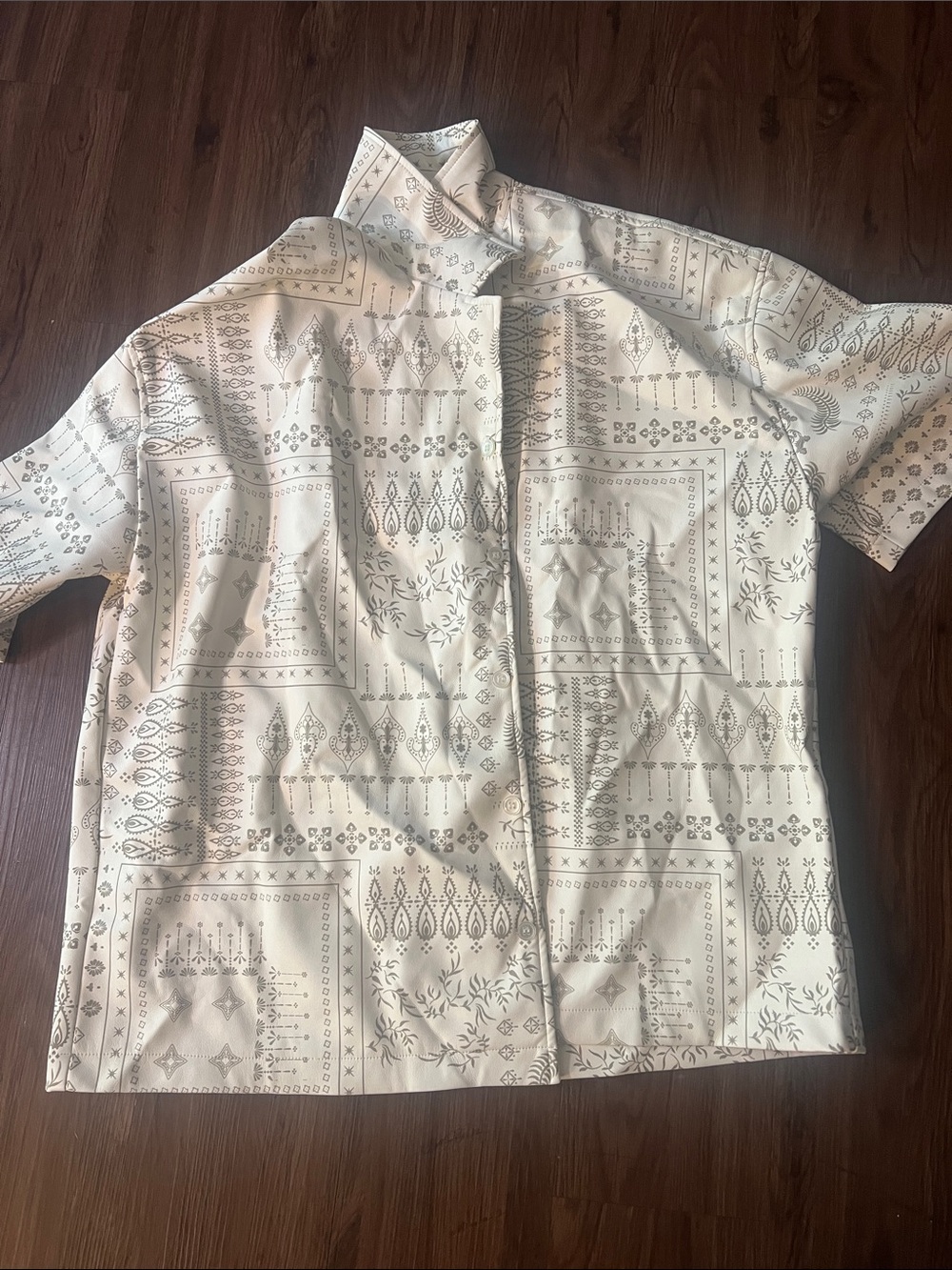 Forever 21 White Short-Sleeve Patterned Shirt Jacket